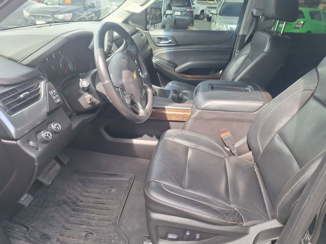 Used 2019 Chevrolet Suburban LT AWD/4WD image 14