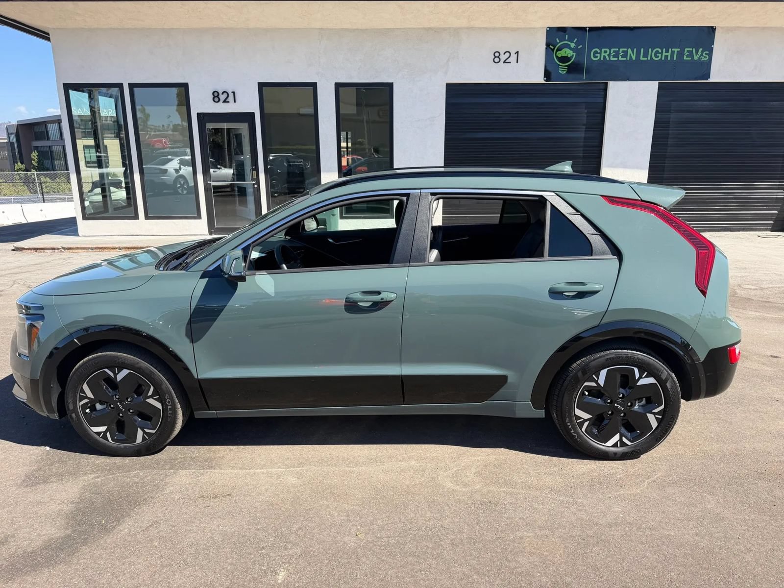 Used 2024 Kia Niro Wind FWD image 9