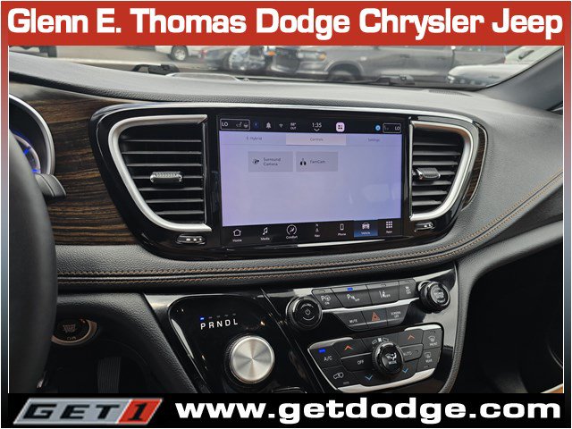 Certified 2023 Chrysler Pacifica Pinnacle FWD image 14
