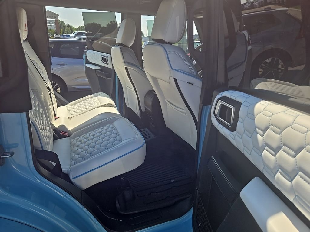 Used 2024 Ford Bronco Outer Banks AWD/4WD image 14