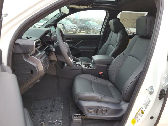 Used 2025 Toyota Tacoma TRD Sport w/ TRD Sport Premium Package image 8