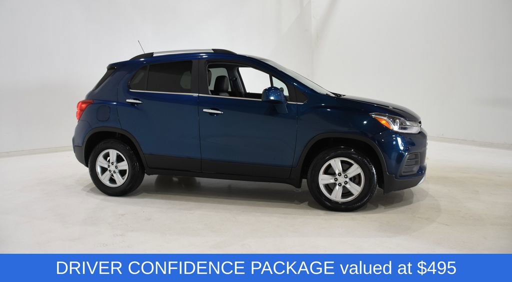 Used 2020 Chevrolet Trax LT w/ Driver Confidence Package FWD image 3