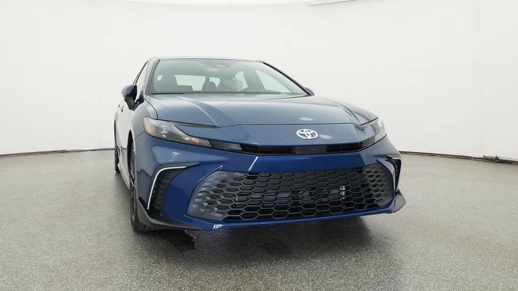 New 2026 Toyota Camry Hybrid FWD image 7