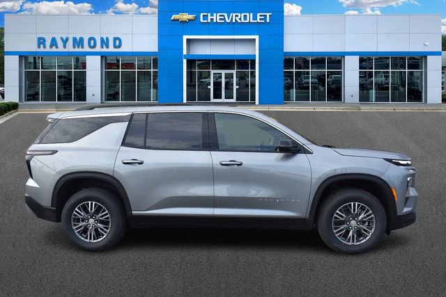New 2026 Chevrolet Traverse LT w/ Driver Confidence Package image 2