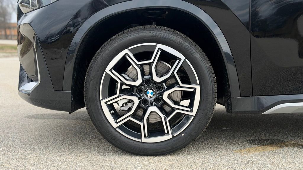 New 2026 BMW X1 xDrive28i w/ Convenience Package image 2
