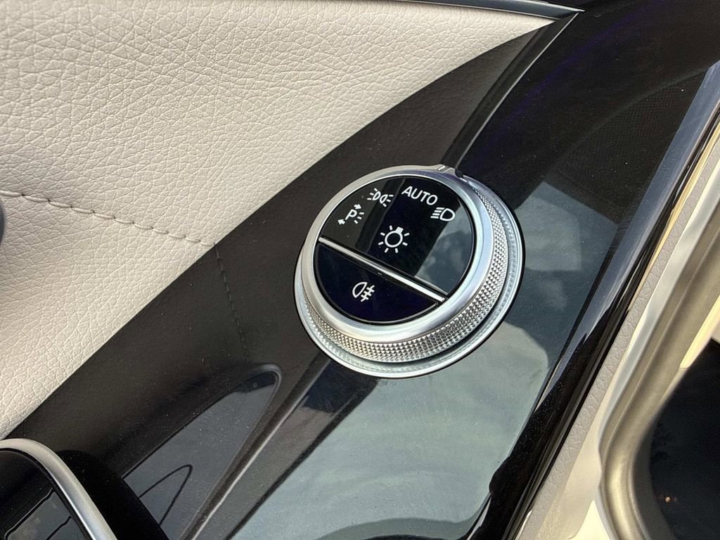Used 2024 Mercedes-Benz S 580 4MATIC Sedan image 25