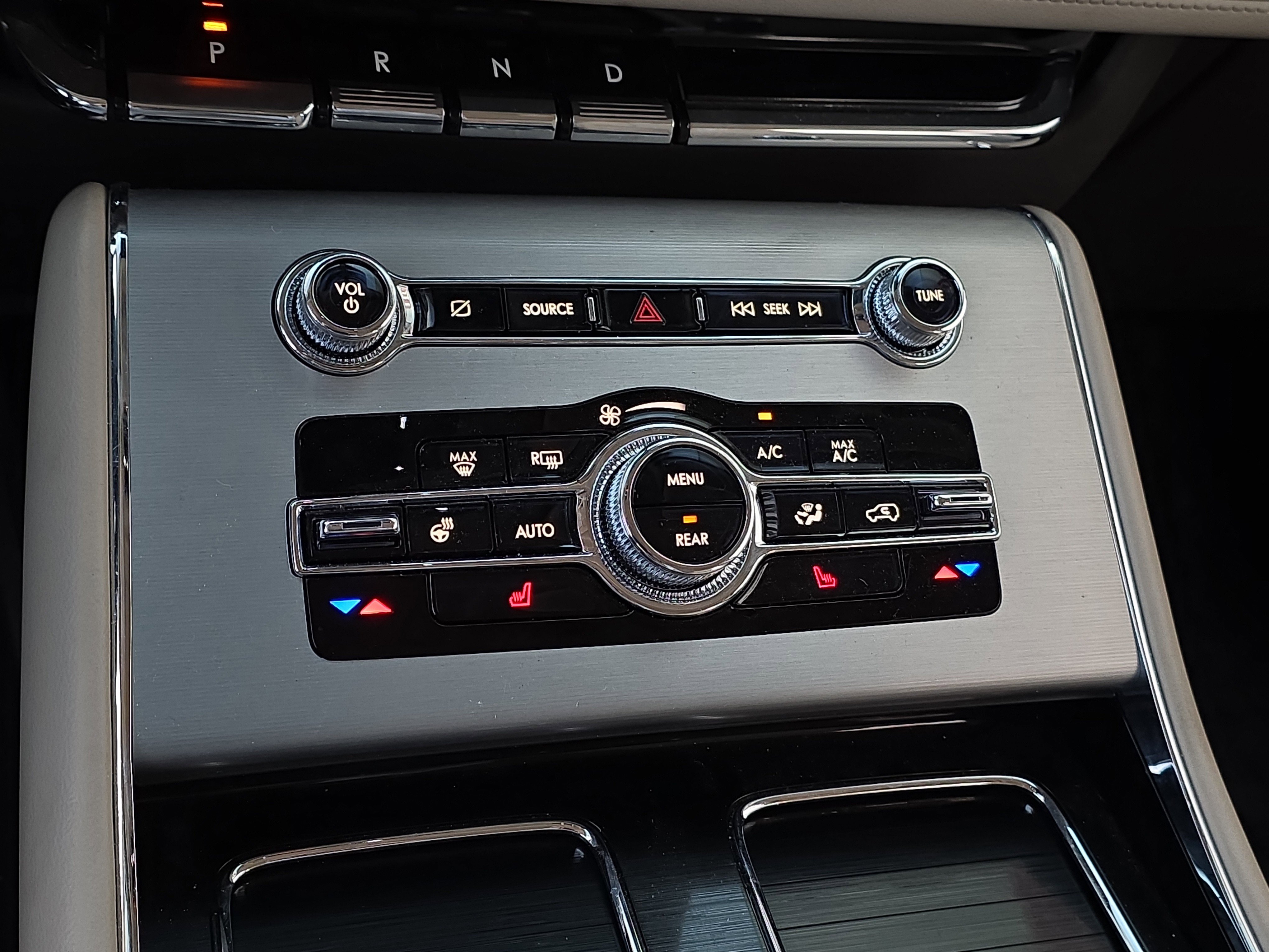 Used 2023 Lincoln Aviator 2WD w/ Elements Package image 26