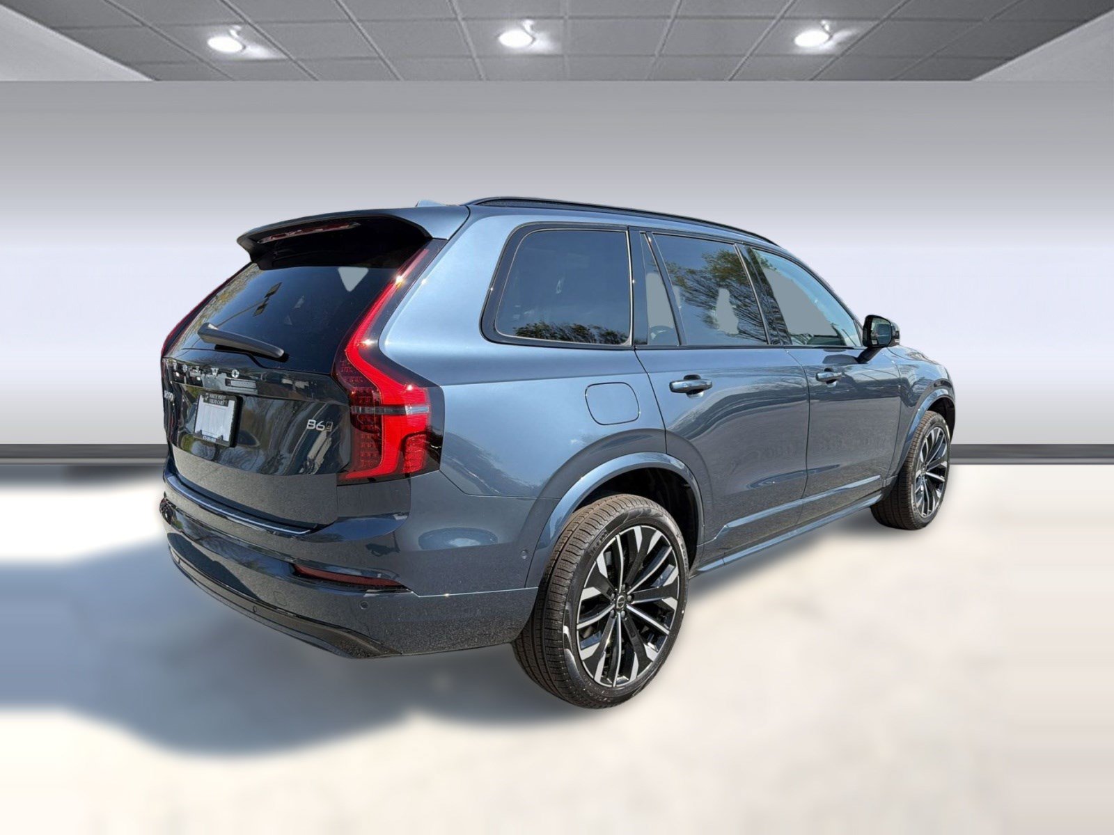 New 2026 Volvo XC90 B6 Ultra w/ Protection Package Premier AWD/4WD image 9
