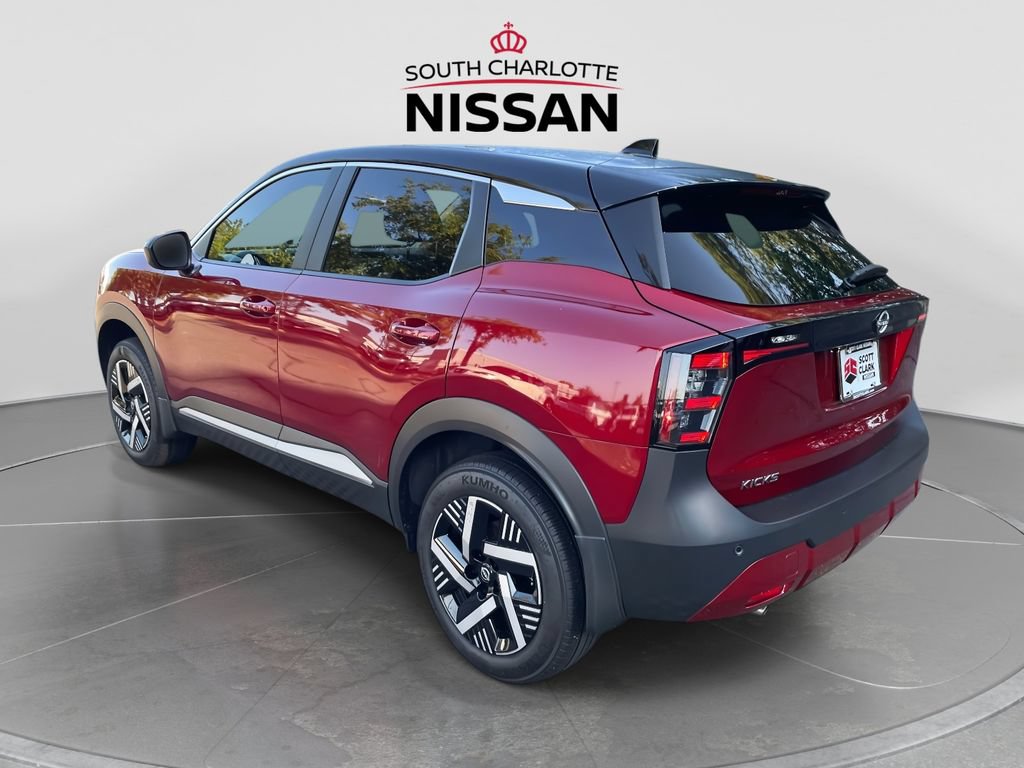 Used 2025 Nissan Kicks SV FWD image 4