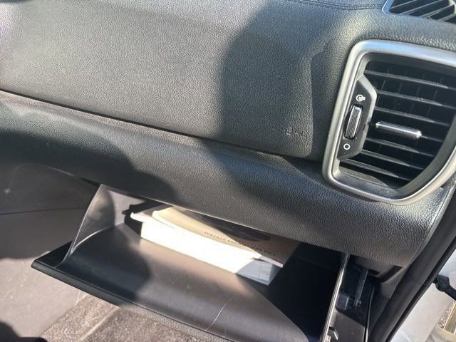 Used 2021 Kia Sportage LX image 40