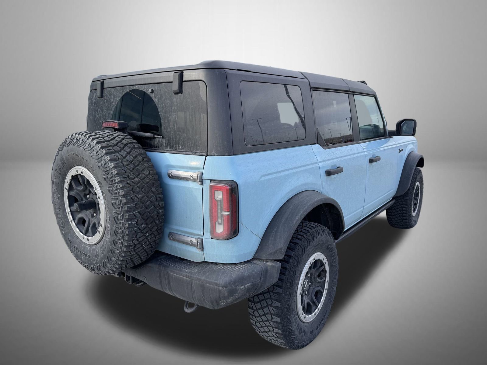 Used 2022 Ford Bronco Badlands image 3