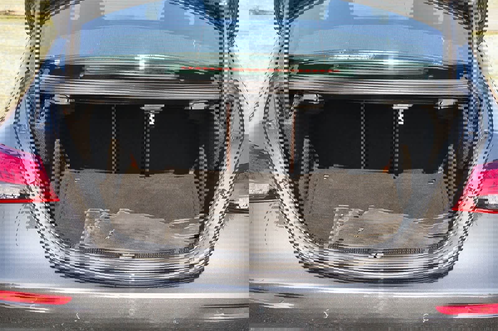 Used 2021 Mercedes-Benz E 350 Sedan w/ Premium Package image 17