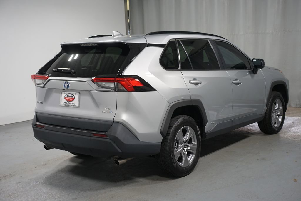 Certified 2022 Toyota RAV4 LE image 8