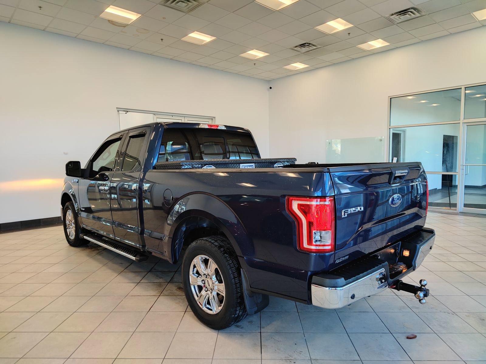 Used 2016 Ford F150 XLT w/ Equipment Group 302A Luxury image 5