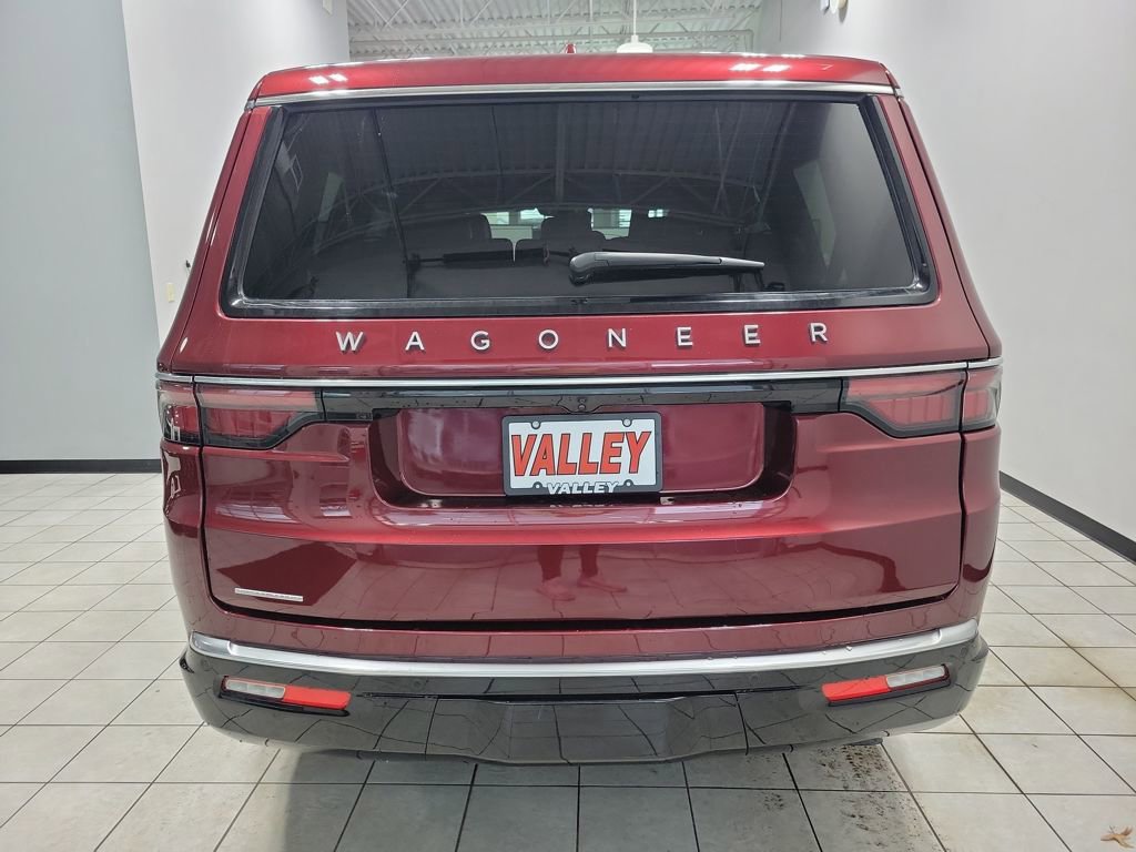Used 2023 Jeep Wagoneer 4WD image 18