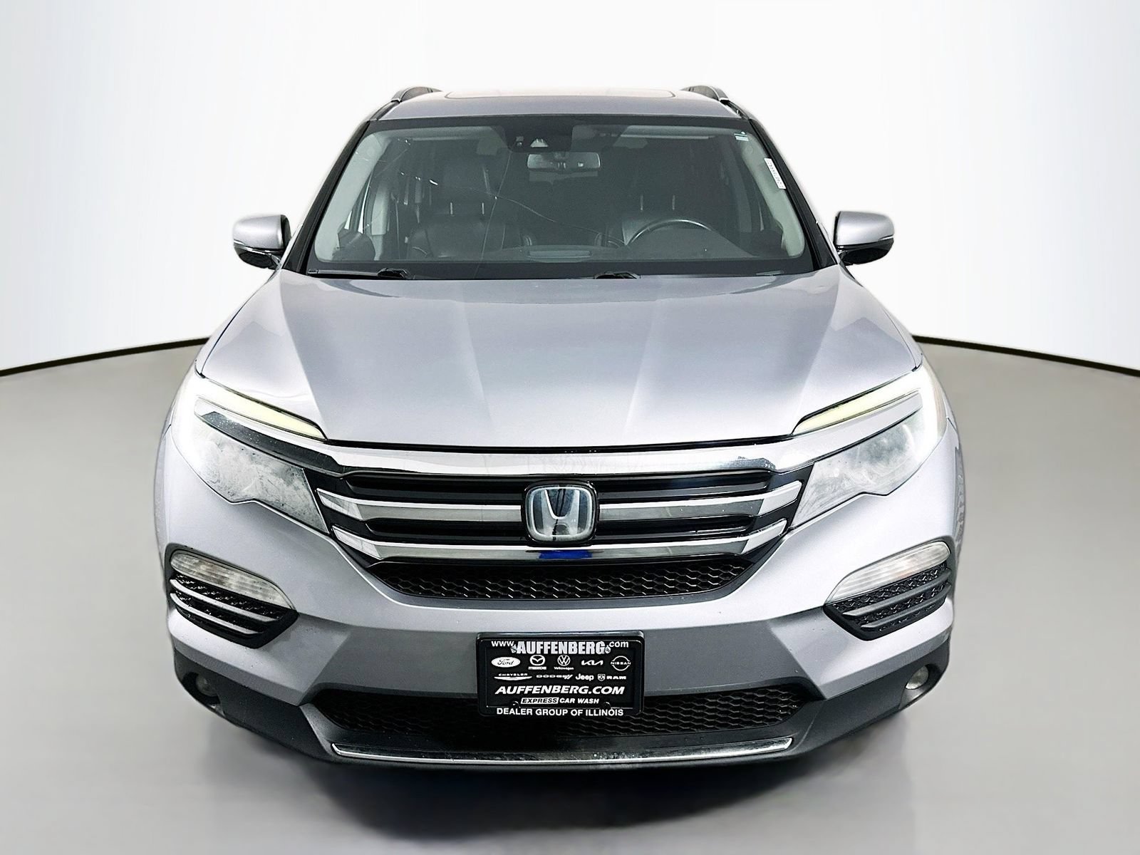 Used 2016 Honda Pilot Elite image 2