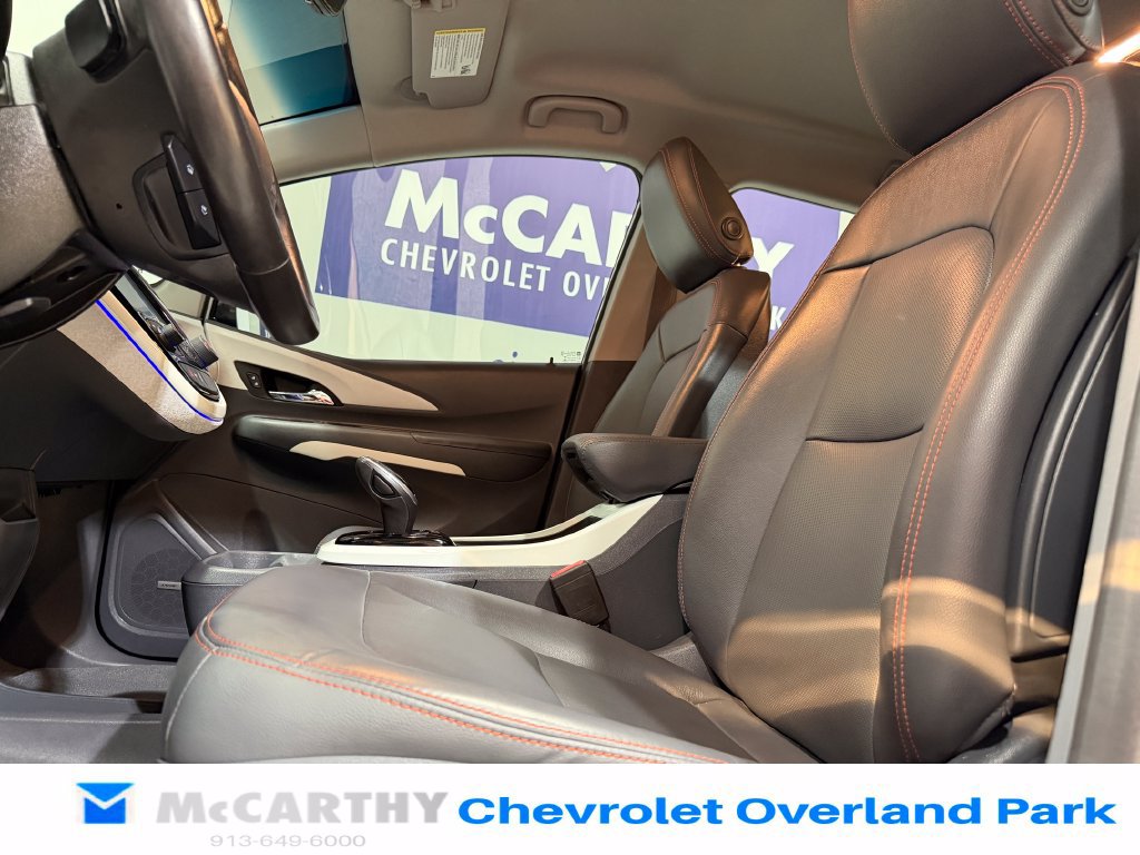 Used 2021 Chevrolet Bolt Premier w/ Infotainment Package FWD image 25