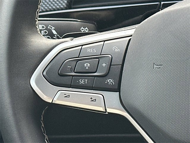 Certified 2025 Volkswagen Atlas Cross Sport SEL image 25