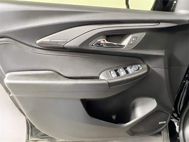 Used 2022 Chevrolet TrailBlazer RS w/ Technology Package image 30