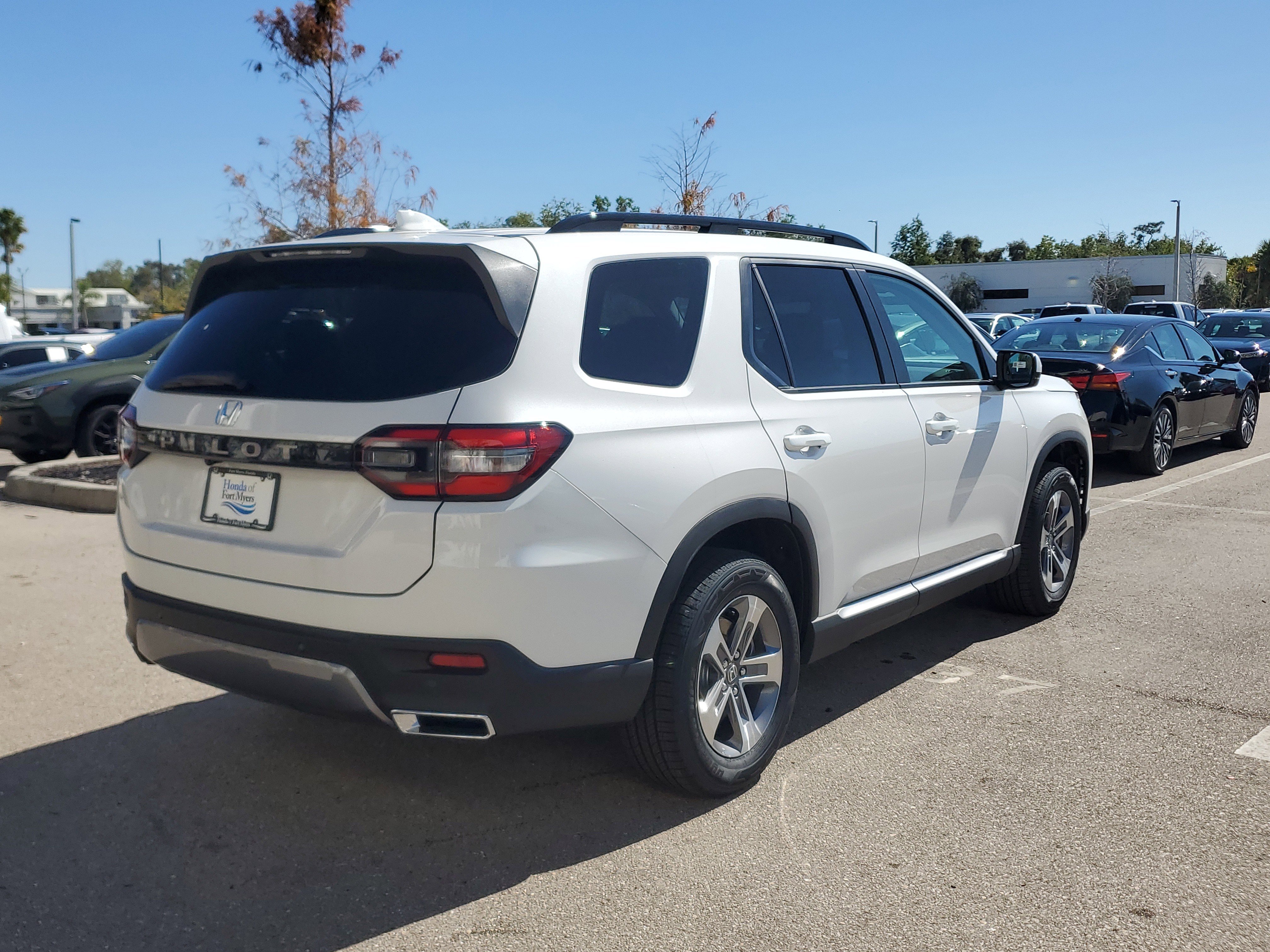 New 2026 Honda Pilot EX-L image 6