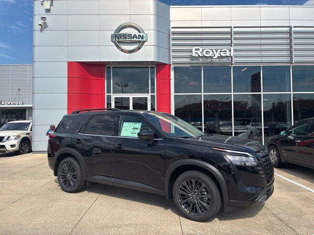 New 2026 Nissan Pathfinder SL w/ SL Premium Package