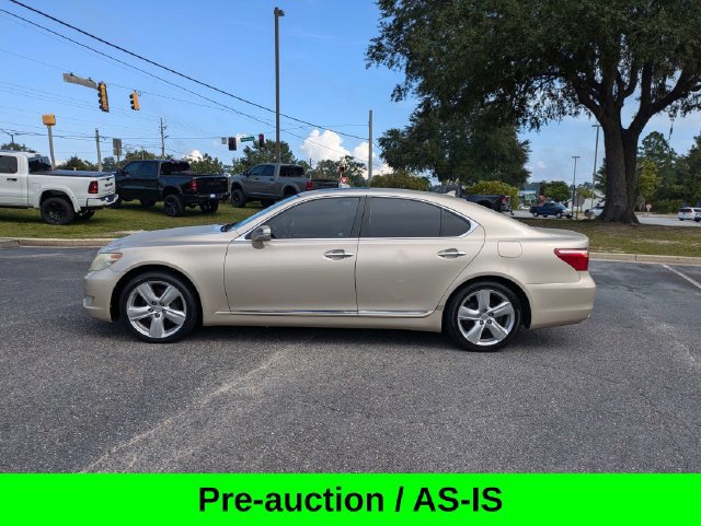 Used 2010 Lexus LS 460 w/ Comfort Pkg RWD image 8