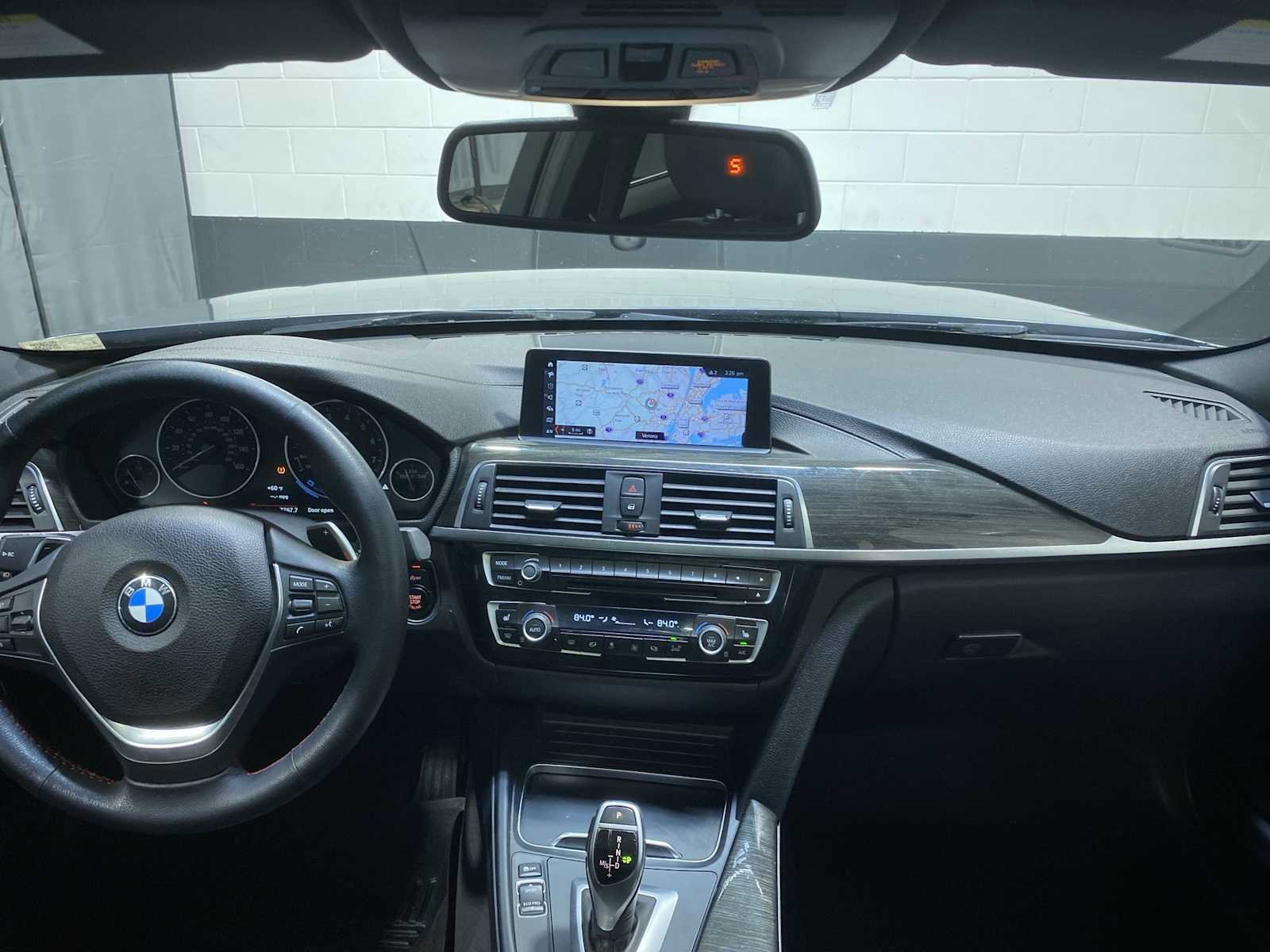 Used 2018 BMW 330i xDrive Sedan image 10