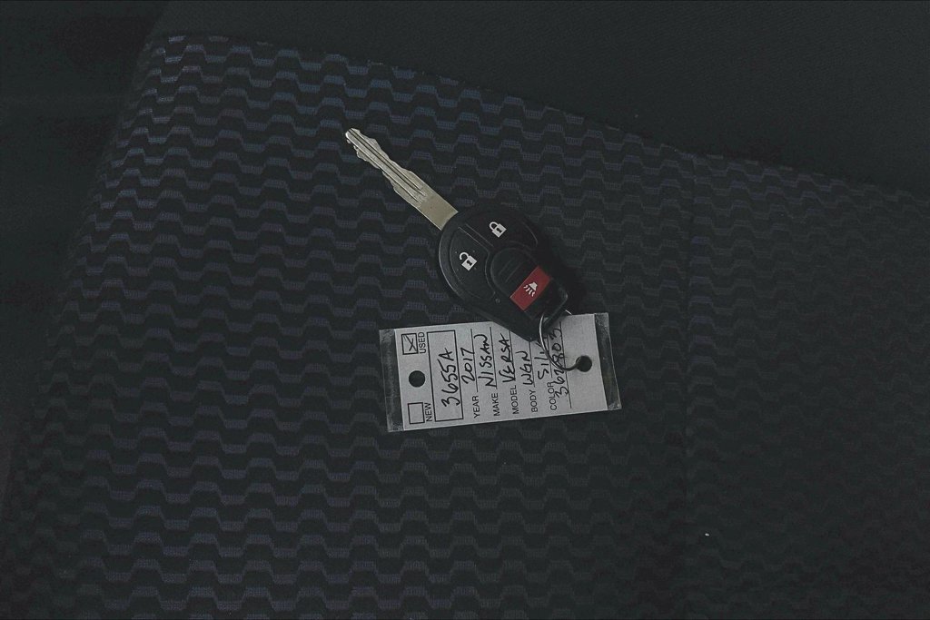 Used 2017 Nissan Versa Note SV FWD image 32