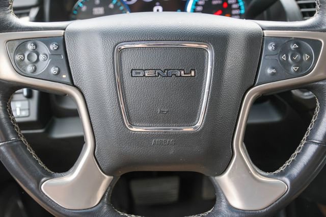 Used 2020 GMC Yukon XL Denali AWD/4WD image 32