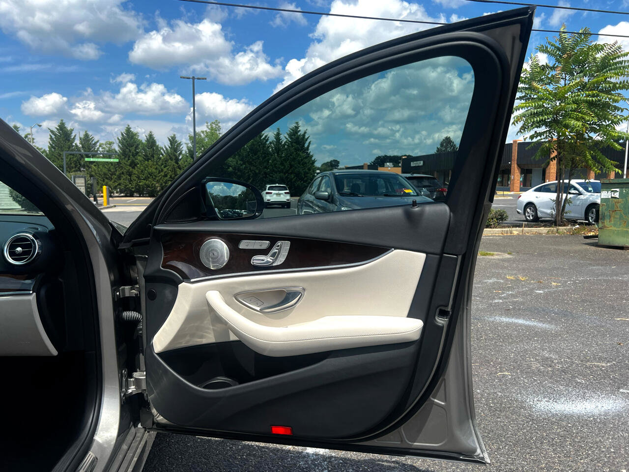 Used 2023 Mercedes-Benz E 450 4MATIC Sedan image 21