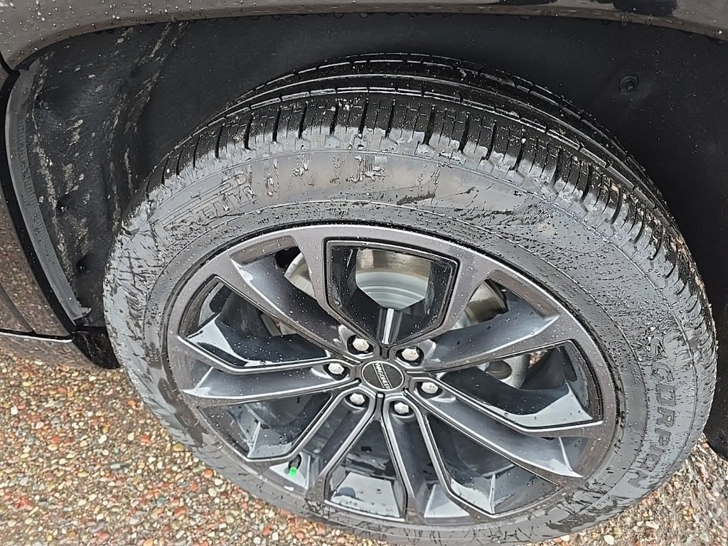 Used 2024 Jeep Grand Wagoneer Series II w/ Quick Order Packagew 28T image 34