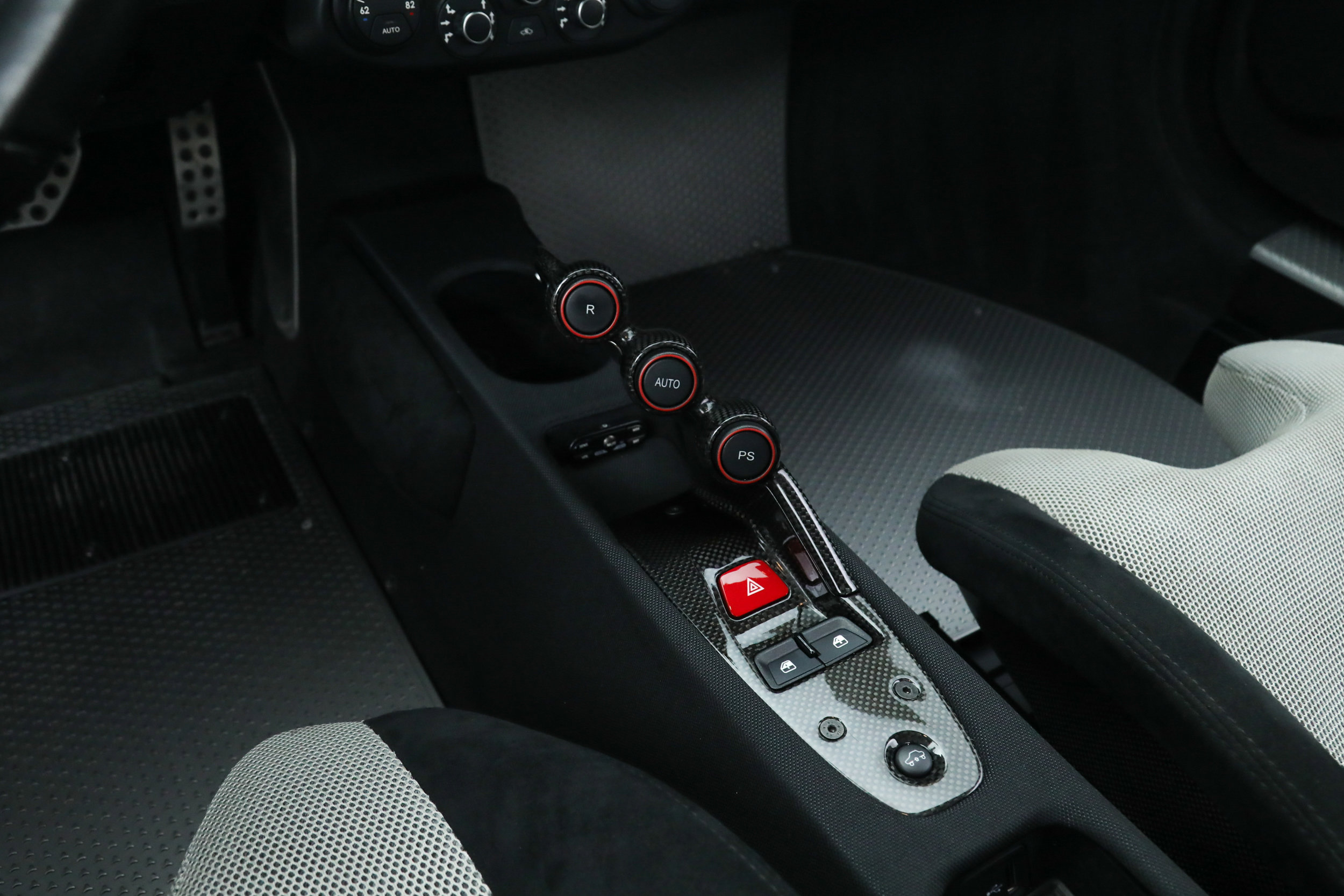 Used 2015 Ferrari 458 Speciale Coupe image 34