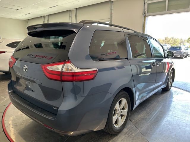 Used 2015 Toyota Sienna LE FWD image 7