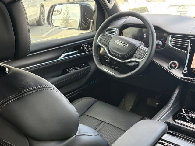 New 2026 Jeep Grand Wagoneer Summit AWD/4WD image 34