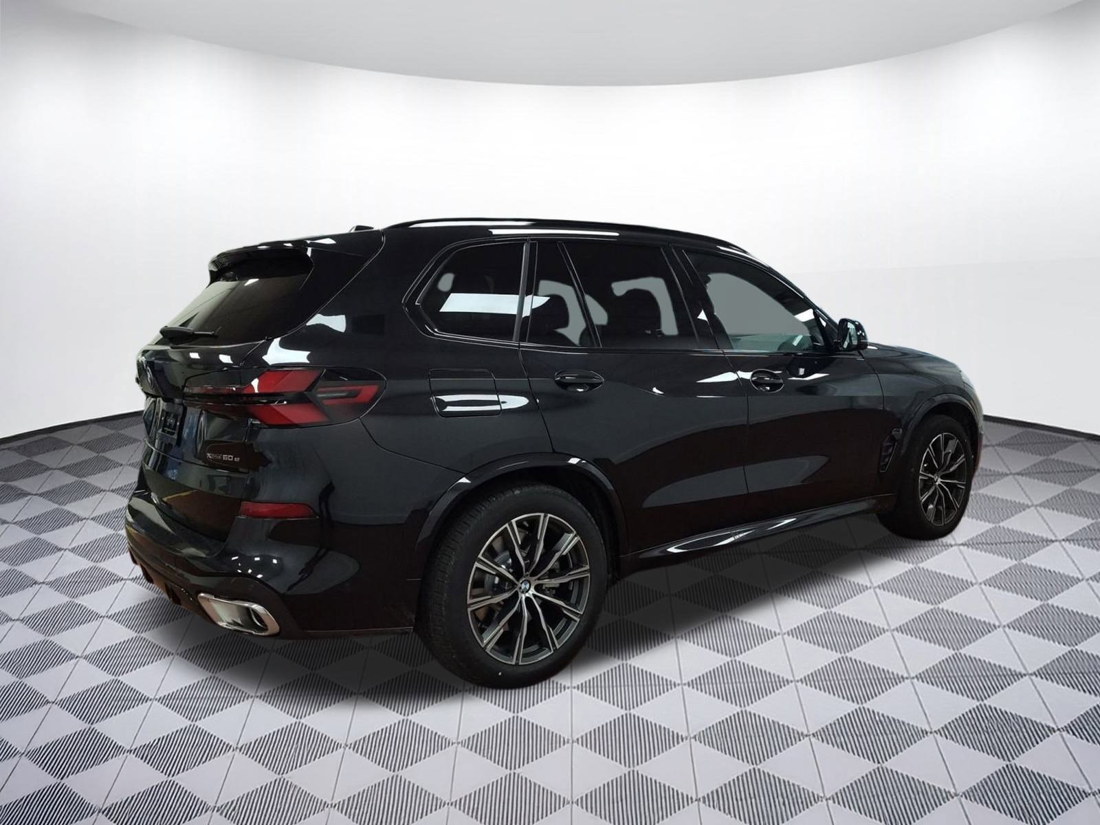 New 2026 BMW X5 xDrive50e w/ M Sport Package image 8