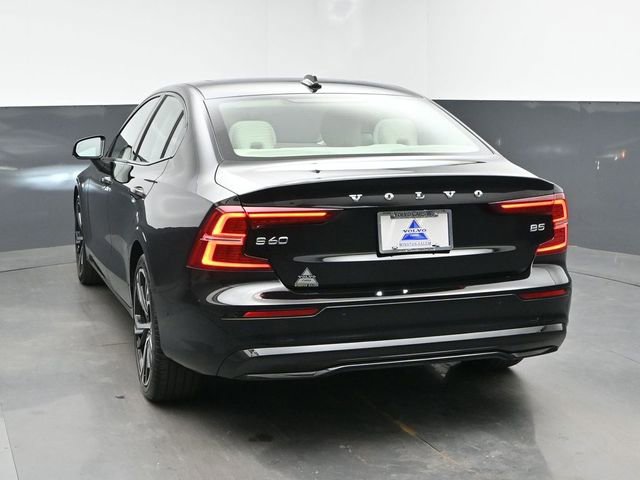 Used 2023 Volvo S60 B5 Ultimate w/ Protection Package Premier FWD image 8