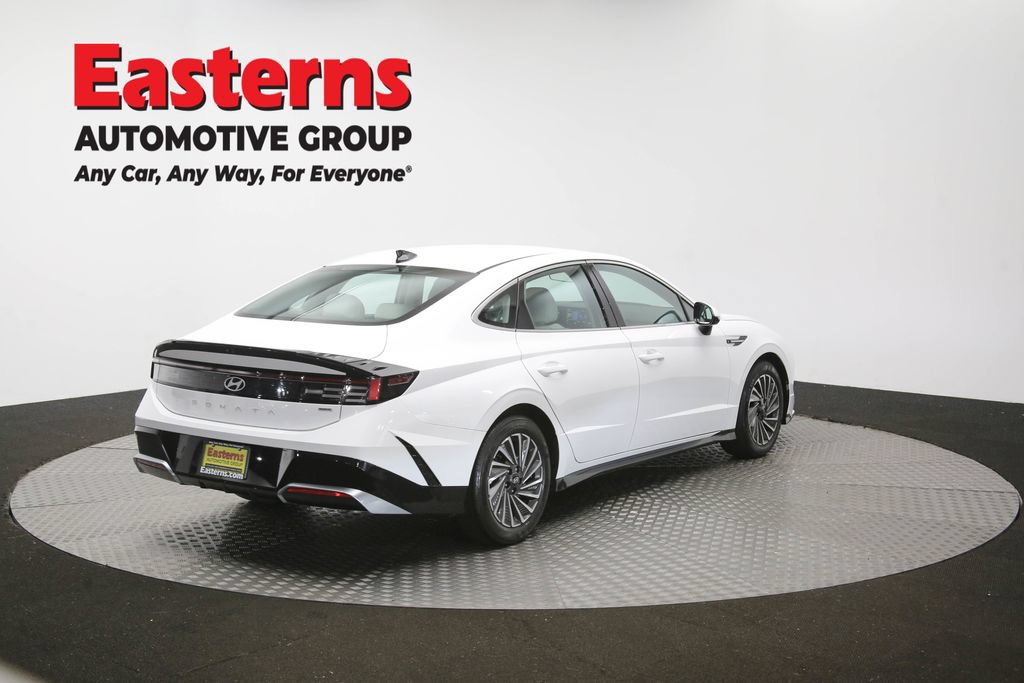Used 2025 Hyundai Sonata SEL FWD image 40