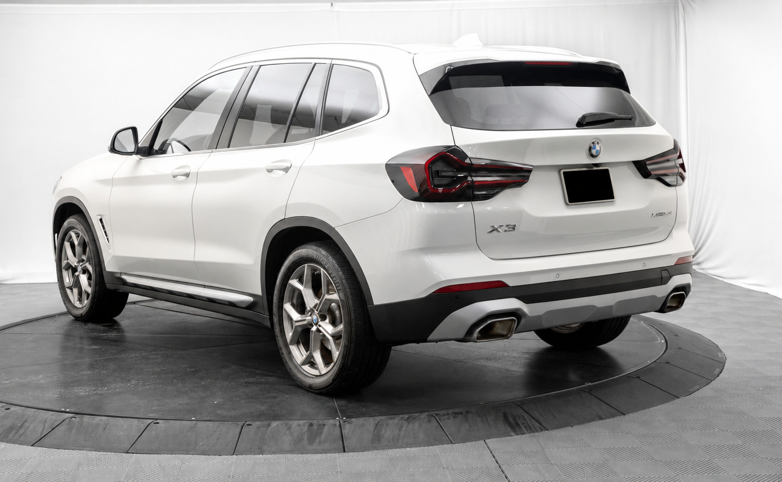 Used 2022 BMW X3 xDrive30i AWD/4WD image 6