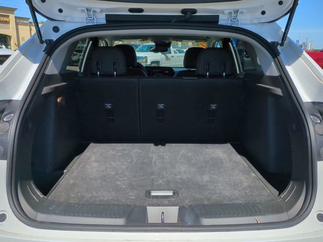 Certified 2025 Chevrolet Trax LT w/ LT Convenience Package image 13