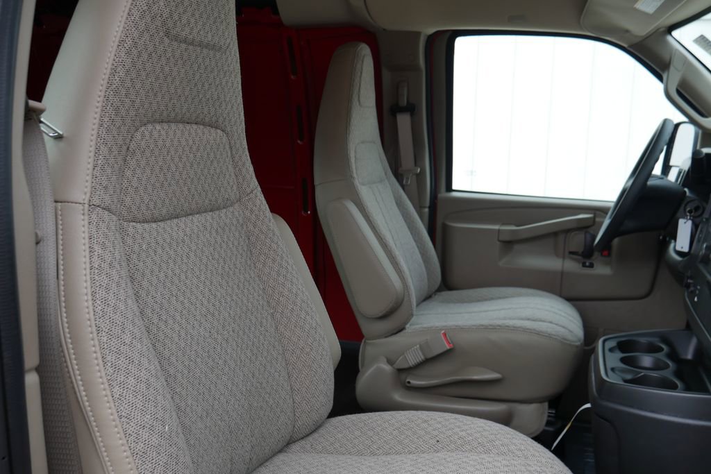 New 2026 Chevrolet Express 3500 Extended image 19