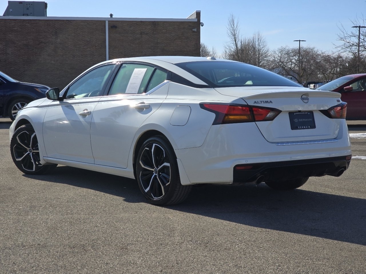 Used 2023 Nissan Altima 2.5 SR image 12