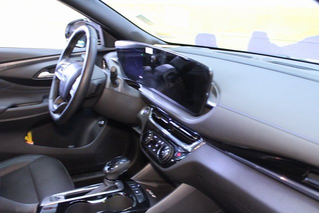 Certified 2025 Buick Envista Sport Touring w/ Convenience II Package image 10