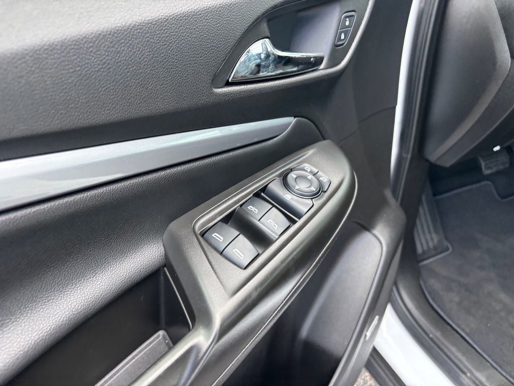 Used 2023 Chevrolet Bolt EUV Premier w/ Sun & Sound Package image 27