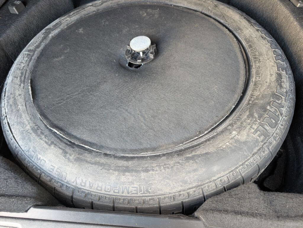 Used 2016 Land Rover Range Rover Sport HSE image 11