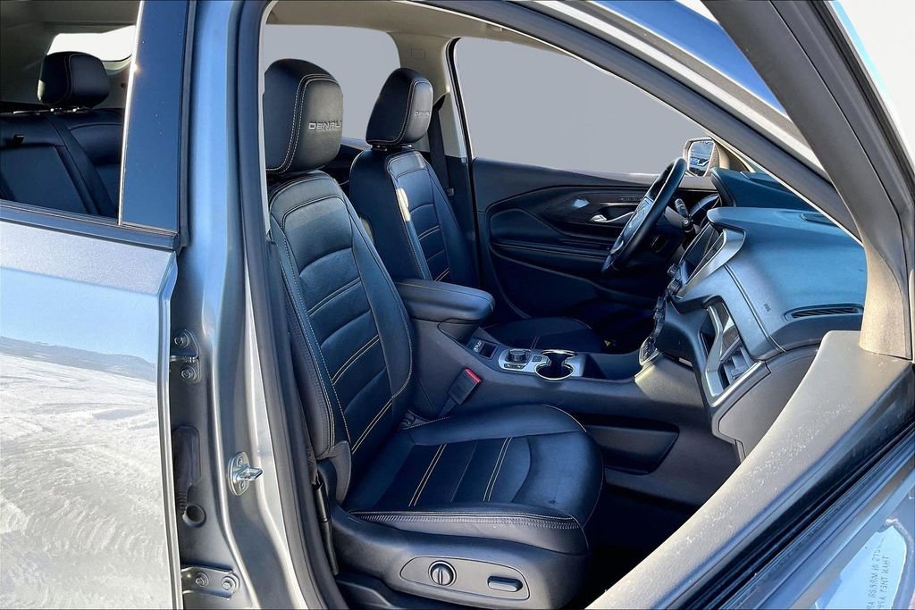 Used 2024 GMC Terrain Denali image 29