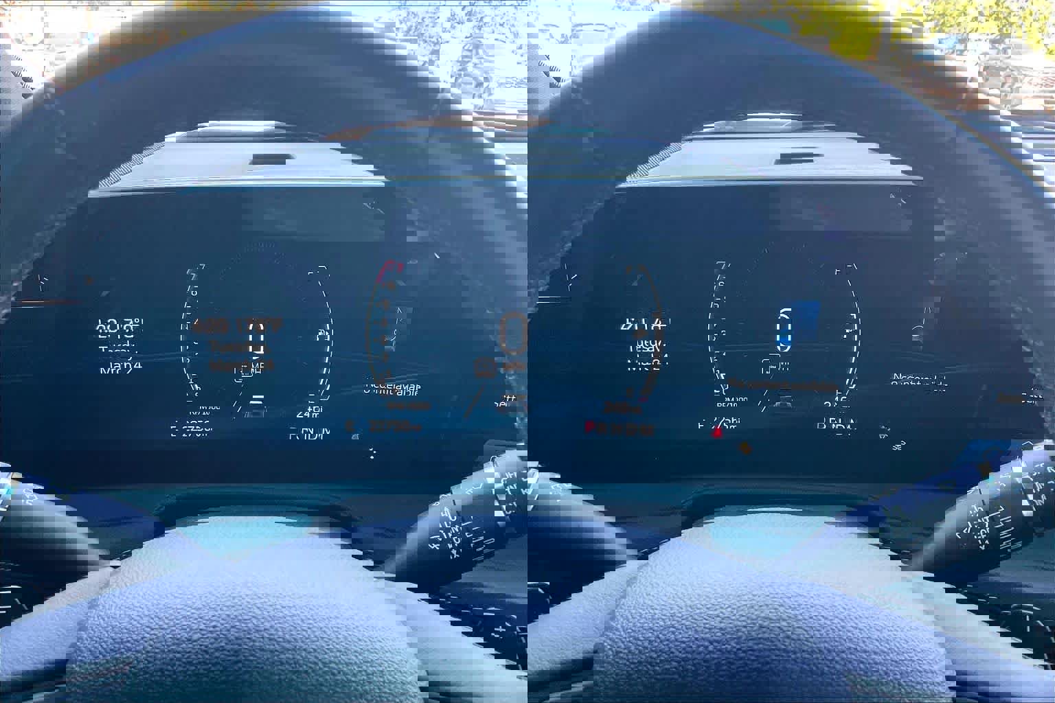 Used 2024 Cadillac XT4 Luxury w/ Cold Weather Package image 25