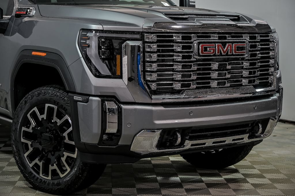 New 2026 GMC Sierra 2500 Denali w/ Denali Reserve Package AWD/4WD image 2