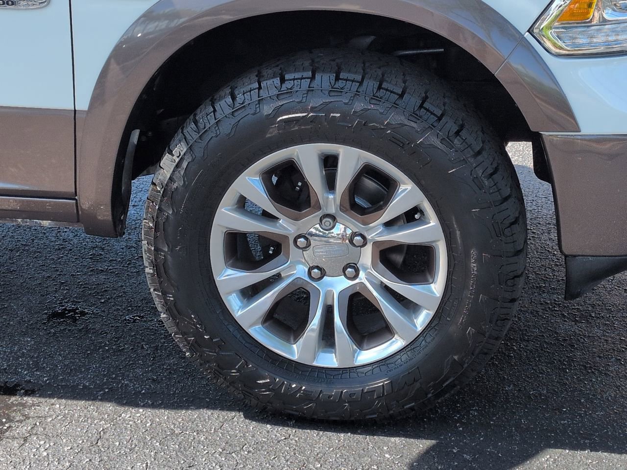 Used 2018 RAM 1500 Laramie Longhorn w/ Longhorn Southfork Package RWD image 9