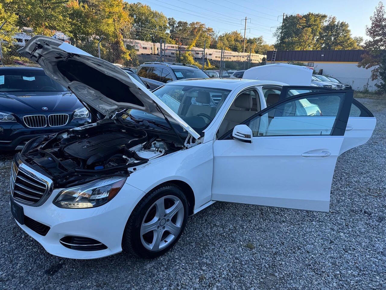 Used 2014 Mercedes-Benz E 350 4MATIC Sedan w/ Premium 1 Package image 9