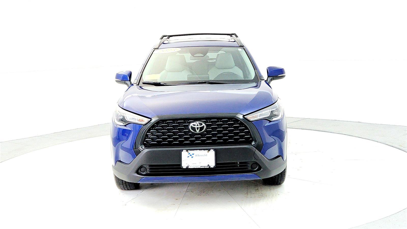Certified 2023 Toyota Corolla Cross LE w/ Moonroof Package image 8